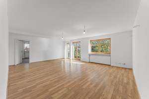 Großes Mehrfamilienhaus, Pool u. Doppelgarage, gepflegt, teilrenoviert – Hochlandstraße 27, 80995 Feldmoching, München – Vorschaubild 22