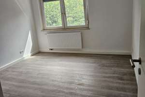 3 Zimmer-Wohnung, Erstbezug nach Renovierung, Eingehauster Balkon – Schnieglinger Straße 124, 90425 Westfriedhof, Nürnberg – Vorschaubild 3