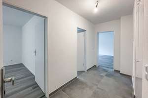 2,5 Zimmer – renoviert – ruhige Lage – Balkon – Erstbezug – Stellplatz – Im Breien 8, 44894 Werne, Bochum – Vorschaubild 2