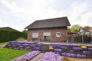 Gepflegtes, freistehendes Einfamilienhaus in ruhiger Lage... – Die vollständige Adresse der Immobilie erhältst du vom Anbieter., 37445 Walkenried – Vorschaubild 1