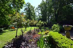 Hamburg - Wohldorf-Ohlstedt | Charmante Landhausvilla mit einem liebevollen Garten im Grünen – Hamburg – Vorschaubild 20