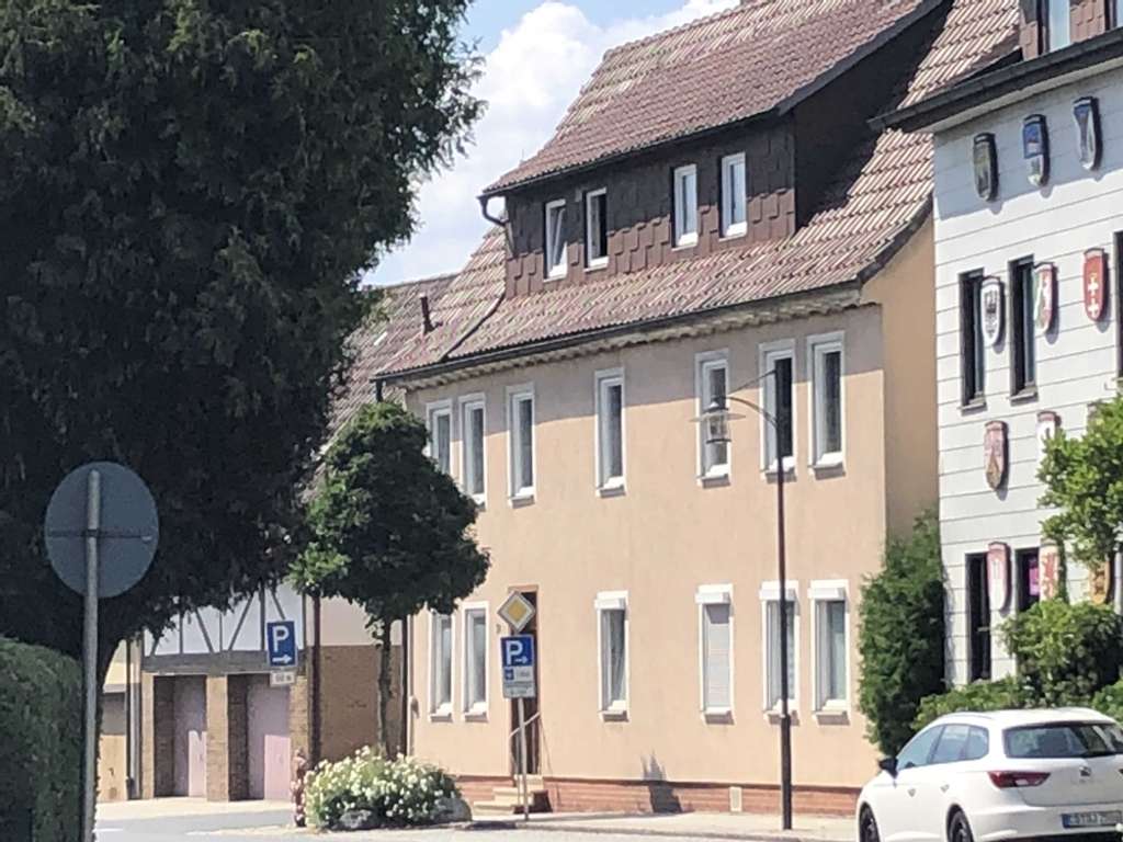 Immobilie in Bad Rodach - Mitten in Bad Rodach - MFH, Scheune, Nebengebäude, Garage und Garten tolle Rendite! - Bild 1