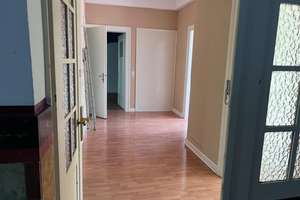 Charmanter Altbau mit zwei Balkonen