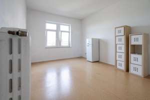 Großzügiges Zuhause: 6-Zimmer-Wohnung in Bremerhaven – Neumarktstraße 26, 27570 Geestendorf, Bremerhaven – Vorschaubild 3