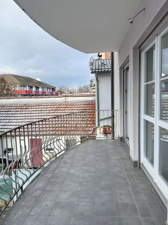 Viel Raum für eigene Gestaltung und 100 % Lebensqualität im Herzen von Neu-Isenburg, Offenbach Kreis – Bild 1