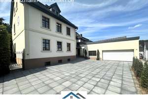 2 Häuser: Repräsentatives Wohnhaus, Ferienwohnung, Arztpraxis u. Doppelgarage (ca. 571 m² WFL/NFL) z – Die vollständige Adresse der Immobilie erhältst du vom Anbieter., 53947 Nettersheim – Vorschaubild 1