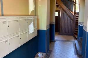 Toll geschnittene Freie neuwertige Etagenwohnung mit  Balkon  zu verkaufen