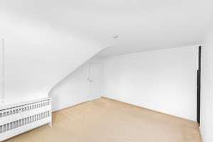 Einfamilienhaus mit Garten, Pool und Garage in begehrter Lage von Neu-Isenburg – Die vollständige Adresse der Immobilie erhältst du vom Anbieter., 63263 Neu-Isenburg – Vorschaubild 14