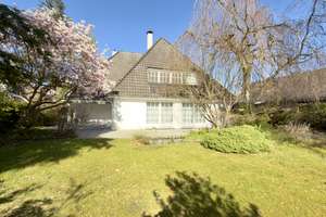 Stilvolles Einfamilienhaus mit großem Garten – H.-C.-Junge-Weg 9, 28355 Oberneuland, Bremen – Vorschaubild 3
