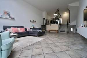 Split- Level- Reihenmittelhaus mit Garten und Garage in MG- Lürrip!
Ab 01.09.2025 bezugs – Die vollständige Adresse der Immobilie erhältst du vom Anbieter., 41065 Lürrip, Mönchengladbach – Vorschaubild 2