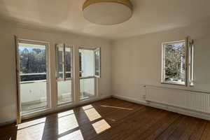 Helle 3 Zimmer Wohnung mit Ausblick im Grünen und in der Stadt auch als WG geeignet – Fuchswaldstrasse 22, 70569 Stuttgart – Vorschaubild 10