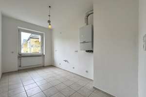 Frisch sanierte Eigentumswohnung mit zwei Balkonen in begehrter Lage von Köln-Nippes – Die vollständige Adresse der Immobilie erhältst du vom Anbieter., 50733 Nippes (Ortsteil), Köln – Vorschaubild 3