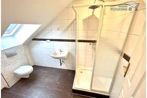Luxuriöses Familiendomizil mit Doppelgarage und großzügigem Grundstück im eleganten Design – Die vollständige Adresse der Immobilie erhältst du vom Anbieter., 86830 Schwabmünchen – Vorschaubild 16