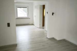 Frisch sanierte Wohnung mit Gartennutzung – Lütgendortmunder Hellweg 109, 44338 Lütgendortmund (Ortsteil), Dortmund – Vorschaubild 2