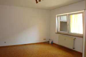 Zimmer mit Kochgelegenheit und eigener Dusche mit WC über den Flur in Karlsruhe-Durlach!
