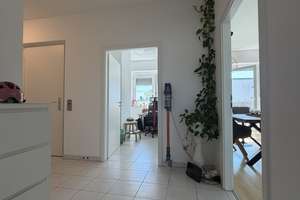 Großzügige 5-Zimmer-Wohnung mit zwei Dachterrassen und Aufzug direkt in Ihr Zuhause – Im Schollengewann 1, 69123 Wieblingen, Heidelberg – Vorschaubild 9