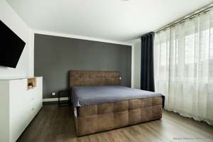 Ihr neues Zuhause: Neuwertiges Reihenmittelhaus mit zwei Terrassen und Tiefgaragenstellplatz – Die vollständige Adresse der Immobilie erhältst du vom Anbieter., 79713 Bad Säckingen – Vorschaubild 10