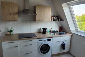 gemütliche 2-Zimmer-Dachgeschosswohnung mit Einbauküche in Dortmund – Wellinghofer Str. 205, 44263 Dortmund – Vorschaubild 5