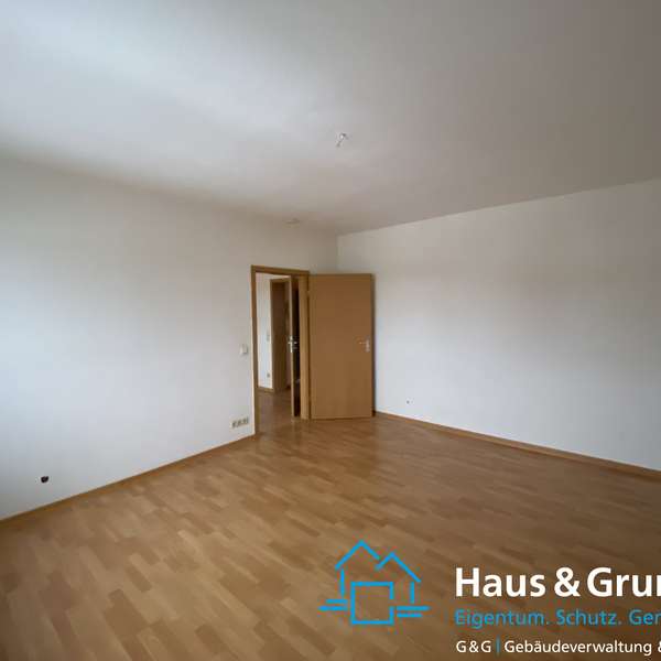 *** charismatische 2-Zimmer-Wohnung - frischer Neuanstrich - zentral gelegen - Alsdorf ***