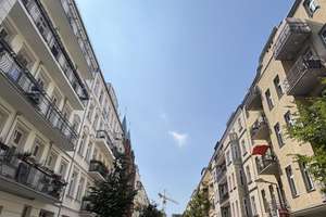 Vermietete 2-Zimmer Altbauwohnung in bester Kiez-Lage – Die vollständige Adresse der Immobilie erhältst du vom Anbieter., 10115 Mitte (Ortsteil), Berlin – Vorschaubild 4
