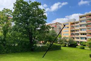 Helle 1-Zimmer Wohnung im 5. OG  - Schwimmbad in der Wohnanlage – Plievierpark 18, 81737 Neuperlach, München – Vorschaubild 21