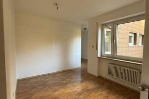 schön aufgeteilte 4-ZKB, WG geeignet mit neuer Einbauküche – Die vollständige Adresse der Immobilie erhältst du vom Anbieter., 86159 Universitätsviertel, Augsburg – Vorschaubild 8