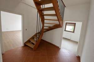 Großzügige 6-Zimmer-Wohnung mit 150 m², Garage und Gartennutzung in Dautphetal-Hommertshausen – Hochstraße 9, 35232 Dautphetal – Vorschaubild 6