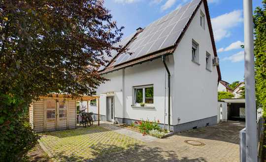 Charmantes Einfamilienhaus mit großem Garten in KA-Daxlanden