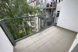 Frei ab 1.8.25 - Schlafräume zum Innenhof - WEST-Balkon - im 2. OG – Barbarossastraße 55, 9112 Chemnitz – Vorschaubild 1