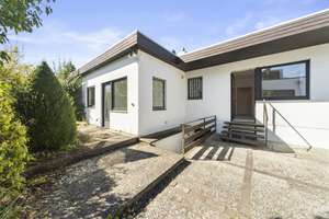 Zeitlose Architektur in bester Lage - Ansprechender Bungalow mit Potential und schönem Garten   – Die vollständige Adresse der Immobilie erhältst du vom Anbieter., 30559 Kirchrode, Hannover – Vorschaubild 9