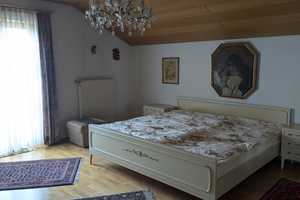 Günstiges, gepflegtes 6-Raum-Einfamilienhaus mit gehobener Innenausstattung in Reisbach – Dingolfing-Landau (Kreis) – Vorschaubild 13