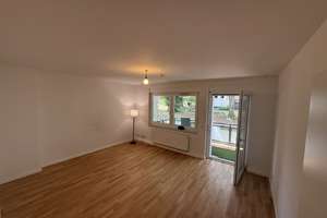 Stilvolle 2-Zimmer-Parkett-Wohnung mit großer Sonnenterrasse in begehrter Lage -provisionsfrei – Wilhelm-Hauff-Straße 6, 65187 Südost, Wiesbaden – Vorschaubild 2