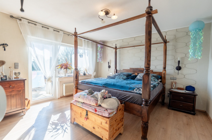 Immobilie in Mendig - Stilvoller Bungalow mit Balkon und herrlichem Garten - Bild 8