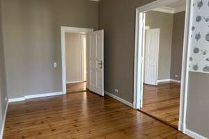 4-Zimmer Altbauwohnung mit offener Küche, Dielenboden und Stuck - Keine Käuferprovision – Uhlandstraße 145, 10719 Wilmersdorf, Berlin – Vorschaubild 12