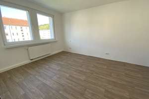 Ich mach mich schick für DICH - Erstbezug nach Sanierung – Leonhard-Frank-Straße 94, 98529 Heinrichs, Suhl – Vorschaubild 3