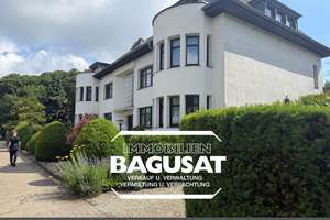 Eigentumswohnung im Altbau mit Balkon und Garage