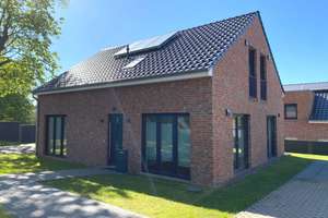 Modernes 1 - 2 Fam.-Haus in zentraler Lage von Burglesum!