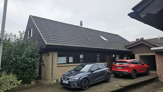 https://pictures.immobilienscout24.de/listings/364d4ad8-b7dd-461d-a934-fef1c4c9911a-1860580349.jpg/ORIG/resize/540x540%3E/format/webp/quality/73