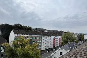 Frisch sanierte Dachgeschosswohnung mit Aufzug – Martin-Luther-Str. 5, 42285 Barmen, Wuppertal – Vorschaubild 2