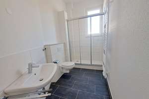 Frisch sanierte 3-Zimmer-Wohnung mit Balkon und Altbaucharme in Bremerhaven-Lehe! – Adolfstraße 22, 27576 Lehe, Bremerhaven – Vorschaubild 5