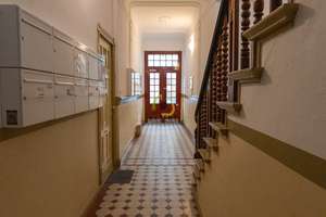 Günstige Kapitalanlage: Sanierungsbedürftige 1-Zimmer-EG-Wohnung mit zuverlässigem Mietverhältnis – Die vollständige Adresse der Immobilie erhältst du vom Anbieter., 13595 Wilhelmstadt, Berlin – Vorschaubild 4