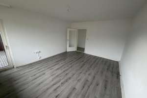 Zuhause mit 2,5 Zimmern und Balkon in Kiel – Charls-Ross-Ring 68, 24106 Wik, Kiel – Vorschaubild 2
