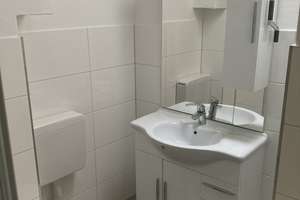 Attraktive 2-Zimmer-Wohnung in Essen-Mitte (Nordriegel) - für Singles oder Paare – Viehofer Platz 14, 45127 Stadtkern, Essen – Vorschaubild 8
