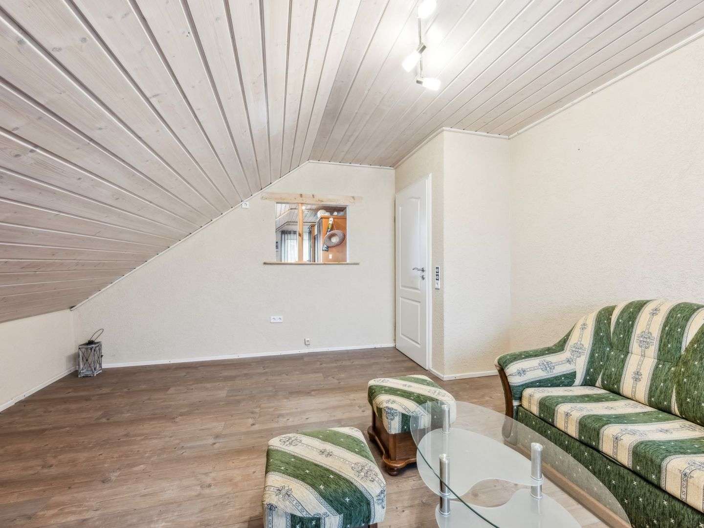 Immobilie in Schlat - Einfamilienhaus mit Einliegerwohnung in Schlat - Bild 10