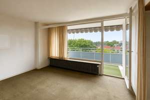 Sanierungsbedürftige 3-Zimmer-Wohnung mit Weitblick