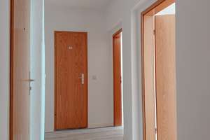 l Tolle 4-Raumwohnung l 2 Bäder l 2 Balkone l ruhige familiäre Lage – Charlottenstraße 71a, 9126 Gablenz, Chemnitz – Vorschaubild 12
