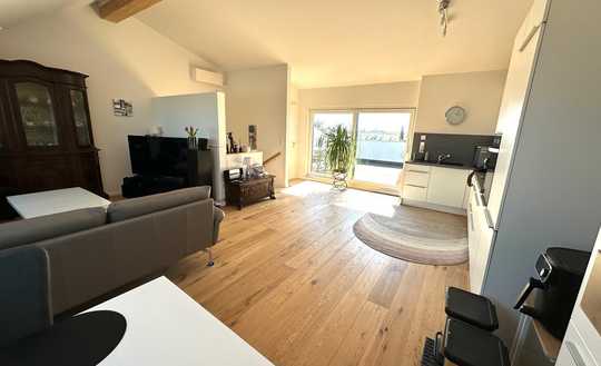 Außergewöhnliche Maisonette-Wohnung mit Dachterrasse in optimaler Lage Ilvesheims