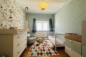 M’GLADBACH – RHEYDT
RENOVIERTES REIHENMITTELHAUS MIT GARTENIDYLLE! – Die vollständige Adresse der Immobilie erhältst du vom Anbieter., 41236 Heyden, Mönchengladbach – Vorschaubild 8