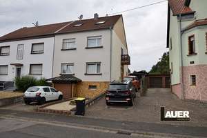 Zweifamilienhaus mit großem Garten in Lauterbach – Die vollständige Adresse der Immobilie erhältst du vom Anbieter., 66333 Völklingen – Vorschaubild 1