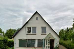 4 Zimmer Wohnung mit ausgebautem Spitzboden!